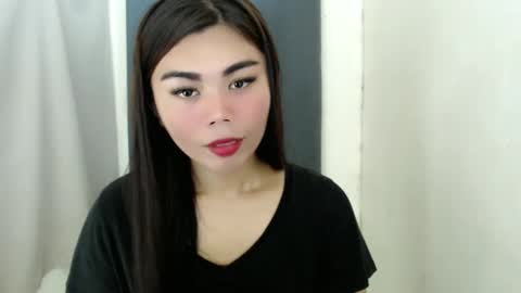 Snapshot of asuna_charming chatting on 01-14-25, 05:19 asuna_charming online show from 01-14-25, 05:19