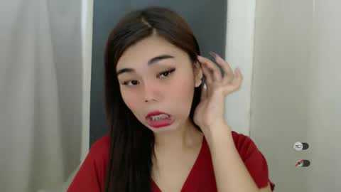 Snapshot of asuna_charming chatting on 01-28-25, 10:23 asuna_charming online show from 01-28-25, 10:23