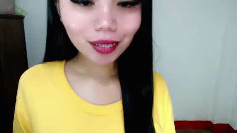 Snapshot of asuna_charming chatting on 10-05-25, 05:55 asuna_charming online show from 10-05-25, 05:55