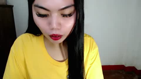 Snapshot of asuna_charming chatting on 10-18-25, 06:19 asuna_charming online show from 10-18-25, 06:19