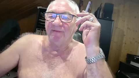 Snapshot of asusandy chatting on 01-07-26, 12:13 asusandy online show from 01-07-26, 12:13