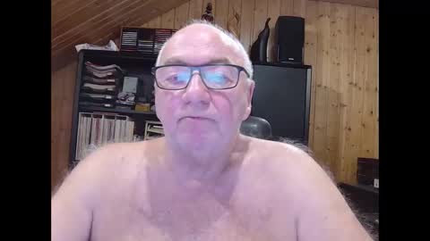 Snapshot of asusandy chatting on 02-19-26, 10:50 asusandy online show from 02-19-26, 10:50
