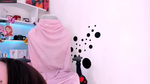 Snapshot of asya_sweet_ chatting on 05-16-26, 10:36 Anastasia online show from 05-16-26, 10:36