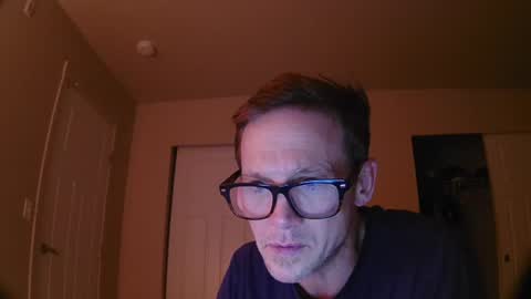 Snapshot of asylem06 chatting on 07-27-26, 08:32 asylem06 online show from 07-27-26, 08:32