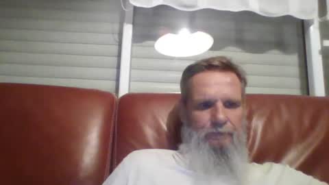 Snapshot of atatanka chatting on 08-06-26, 08:22 atatanka online show from 08-06-26, 08:22