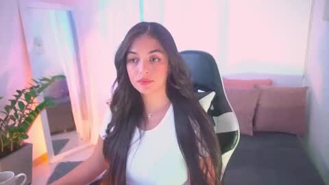 Snapshot of atena676 chatting on 12-04-25, 09:01 atena676 online show from 12-04-25, 09:01