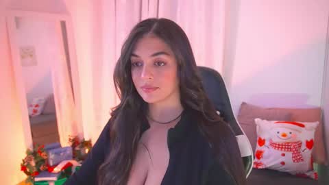 Snapshot of atena676 chatting on 12-19-25, 01:56 atena676 online show from 12-19-25, 01:56