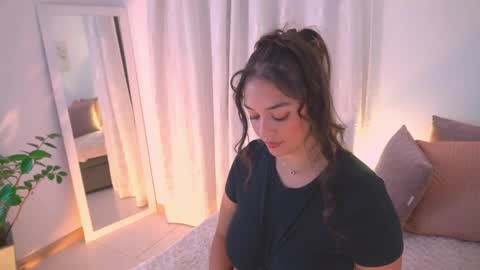 Snapshot of atena676 chatting on 06-05-26, 02:07 atena676 online show from 06-05-26, 02:07