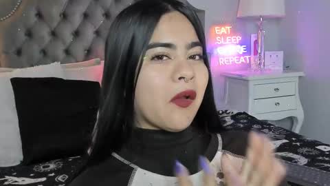 Snapshot of atena_hill chatting on 11-29-25, 12:41 Athena online show from 11-29-25, 12:41