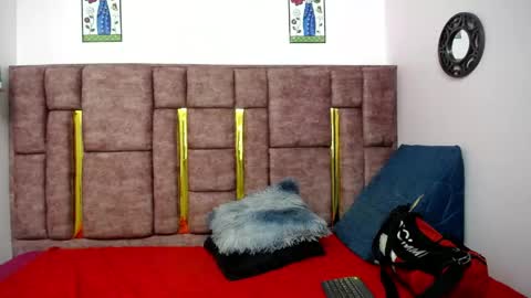 Snapshot of atenea_420 chatting on 05-02-26, 04:06 COLOMBIA online show from 05-02-26, 04:06