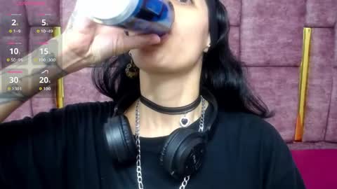 Snapshot of atenea_420 chatting on 05-19-26, 04:19 COLOMBIA online show from 05-19-26, 04:19