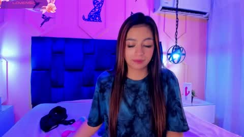 Snapshot of atenea_cute21 chatting on 01-09-25, 09:27 Athenea online show from 01-09-25, 09:27