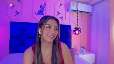 Snapshot of atenea_cute21 chatting on 02-02-25, 09:30 Athenea online show from 02-02-25, 09:30
