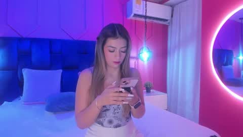 Snapshot of atenea_cute21 chatting on 09-09-25, 03:28 Athenea online show from 09-09-25, 03:28