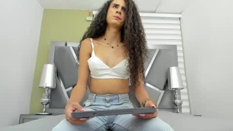 atenea online show from 06-03-26, 03:53