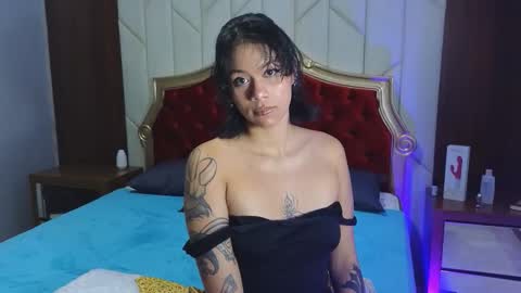 Snapshot of atenea_sky_ chatting on 10-23-25, 04:28 Athenea sky online show from 10-23-25, 04:28