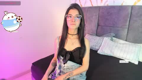 Snapshot of atenea_velle chatting on 06-17-26, 03:20 atenea velle online show from 06-17-26, 03:20