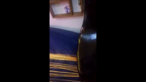 Snapshot of athandrew chatting on 02-15-25, 02:22 jonnyandrew online show from 02-15-25, 02:22