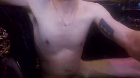 Snapshot of athandrew chatting on 02-18-25, 02:06 jonnyandrew online show from 02-18-25, 02:06