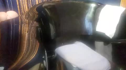 Snapshot of athandrew chatting on 03-10-25, 03:20 jonnyandrew online show from 03-10-25, 03:20