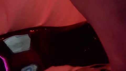 Snapshot of athandrew chatting on 11-14-25, 12:15 jonnyandrew online show from 11-14-25, 12:15