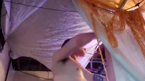 Snapshot of athandrew chatting on 11-18-25, 11:47 jonnyandrew online show from 11-18-25, 11:47