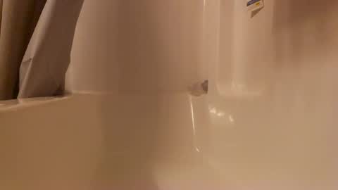 Snapshot of athandrew chatting on 01-19-26, 01:20 jonnyandrew online show from 01-19-26, 01:20