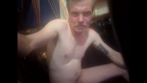 Snapshot of athandrew chatting on 02-21-26, 04:52 jonnyandrew online show from 02-21-26, 04:52