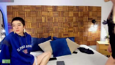 Snapshot of atheena__ chatting on 05-01-26, 01:16 Athenea online show from 05-01-26, 01:16