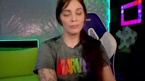 Athena Autumn online show from 10-22-25, 09:09