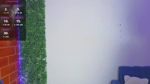 Snapshot of athenea_03 chatting on 07-23-26, 06:33 Athenea online show from 07-23-26, 06:33