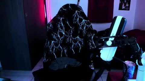 athenauwu online show from 10-25-25, 06:54