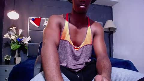 Snapshot of athleticbig_cock chatting on 12-21-25, 01:46 ATHLETIC COCK online show from 12-21-25, 01:46