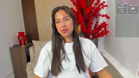 Snapshot of atiena_ chatting on 07-11-26, 07:49 Atiena online show from 07-11-26, 07:49