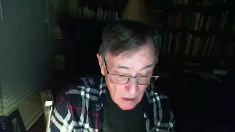 Snapshot of atlhung9 chatting on 10-22-25, 11:15 Atlhung9 online show from 10-22-25, 11:15