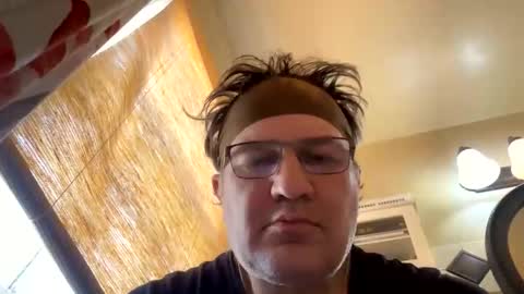 Snapshot of atozzzz chatting on 03-16-26, 05:28 atozzzz online show from 03-16-26, 05:28