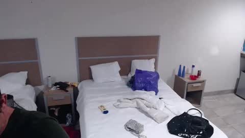 atreatforyou_86 online show from 11-12-25, 01:55