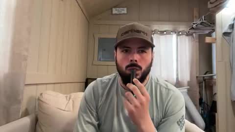 Snapshot of aty0urservic3 chatting on 03-17-26, 03:48 Alejandro online show from 03-17-26, 03:48