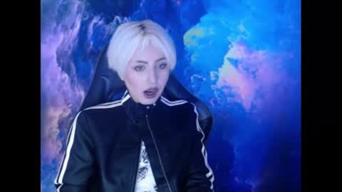 Snapshot of aubrey_rock chatting on 01-20-25, 01:32 Aubrey online show from 01-20-25, 01:32