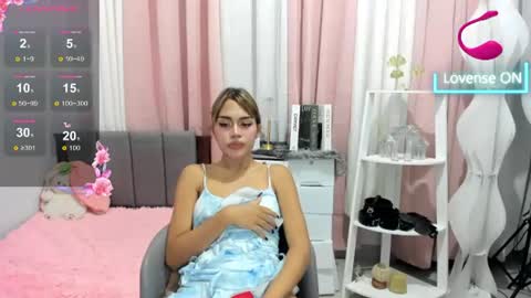 Snapshot of audrey_hadid chatting on 06-20-26, 02:09 Your goddess AUDREY FOLLOW ME online show from 06-20-26, 02:09