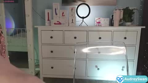 Snapshot of audrey_swann chatting on 03-01-26, 07:49 Mary online show from 03-01-26, 07:49