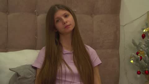 Snapshot of audreybarlow chatting on 12-11-24, 09:30 Audrey online show from 12-11-24, 09:30