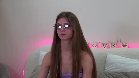 Snapshot of audreybarlow chatting on 02-18-25, 08:05 Audrey online show from 02-18-25, 08:05