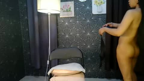 Audrey online show from 12-04-25, 01:48