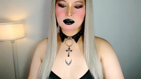 Snapshot of audreyholloway chatting on 05-02-26, 09:36 Audrey online show from 05-02-26, 09:36