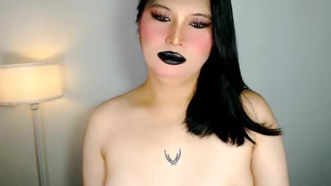 Snapshot of audreyholloway chatting on 05-23-26, 09:35 Audrey online show from 05-23-26, 09:35