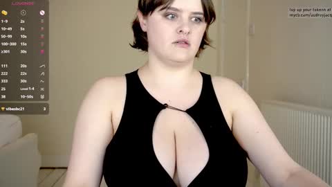 Snapshot of audreyjacq chatting on 09-27-25, 03:28 Audrey Jacq online show from 09-27-25, 03:28