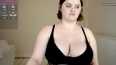 Snapshot of audreyjacq chatting on 11-07-25, 03:23 Audrey Jacq online show from 11-07-25, 03:23