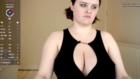 Snapshot of audreyjacq chatting on 02-05-26, 05:17 Audrey Jacq online show from 02-05-26, 05:17