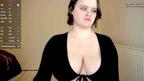 Snapshot of audreyjacq chatting on 02-14-26, 05:21 Audrey Jacq online show from 02-14-26, 05:21